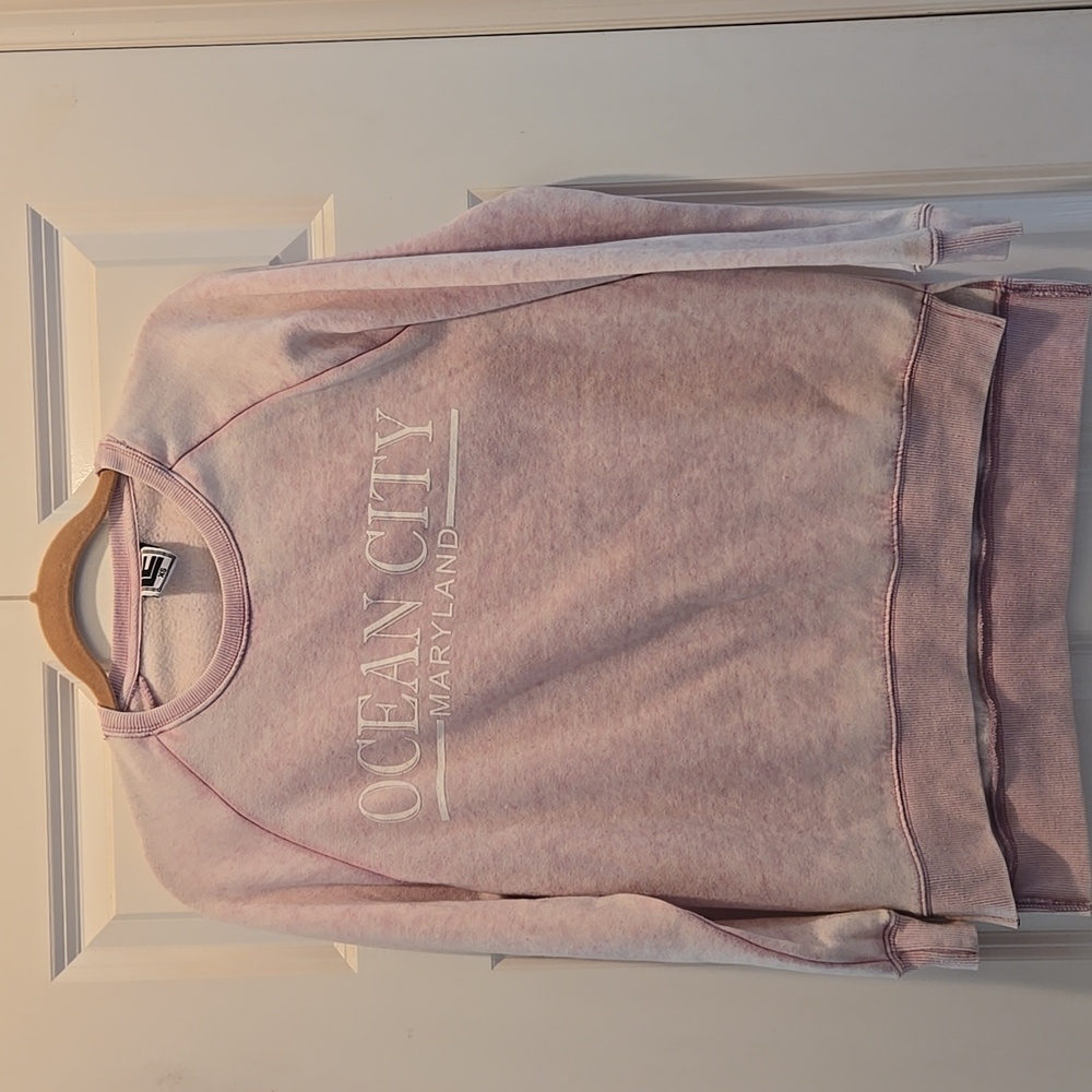 Ocean City Maryland Crewneck Sweatshirt XS Soft Fleece Pullover Pink Burnout